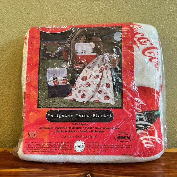 Coca-Cola Tailgater Throw Blanket 45" x 66" Red White Black - Picture 1 of 5